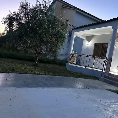 Courtyard Villa