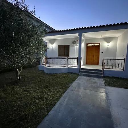 Courtyard Villa